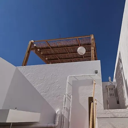 Algarve House, Sun, Terrace, Views And Barbecue *